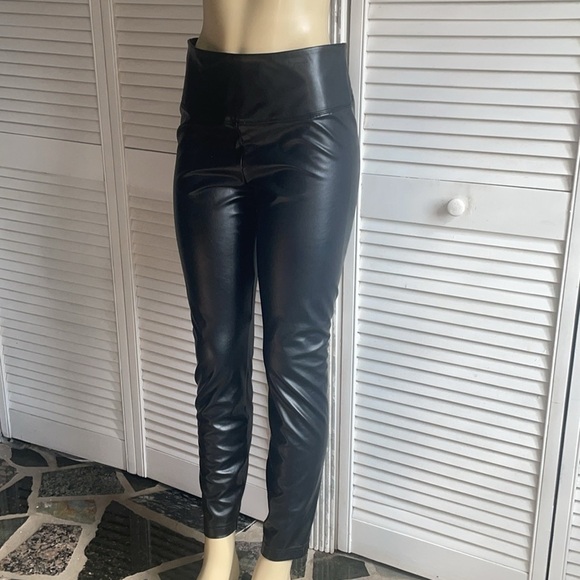 WHBM Vegan Leather Runway Legging Size 14 - Picture 7 of 12